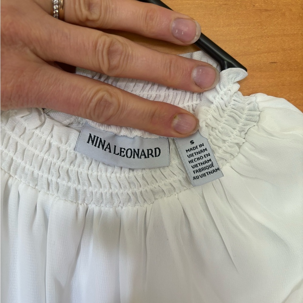 4 White Dresses: flutter sleeve and neck, bridesmaid, graduation, confirmation - Picture 4 of 7